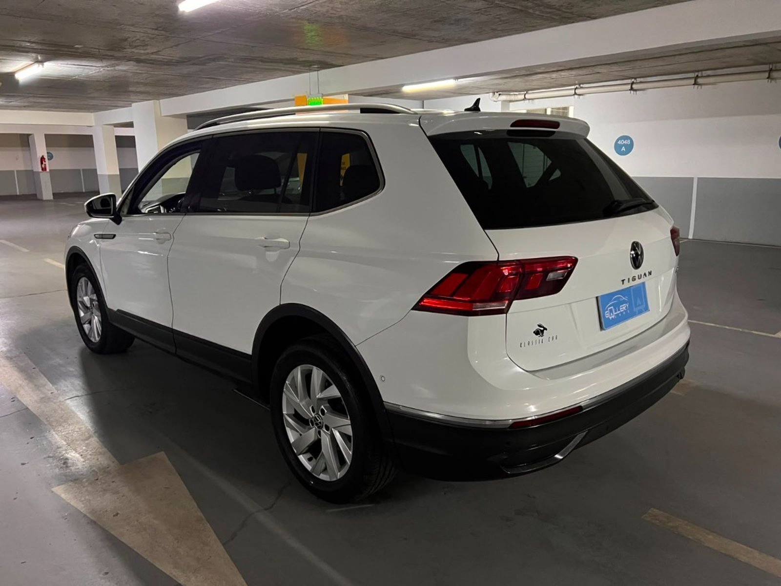 Volkswagen TIGUAN 1.4 COMFORTLINE TSI 2023 - Foto 5 de 9