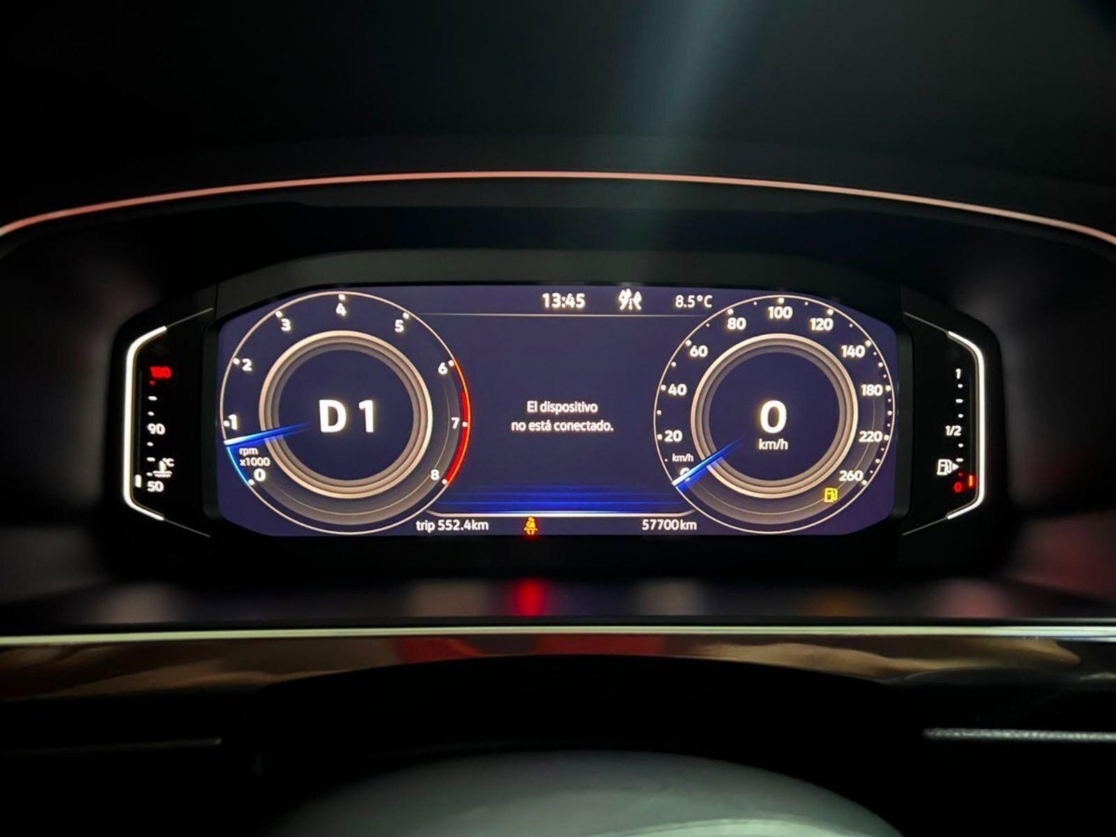 Volkswagen TIGUAN 1.4 COMFORTLINE TSI 2023 - Imagen 9 de 9
