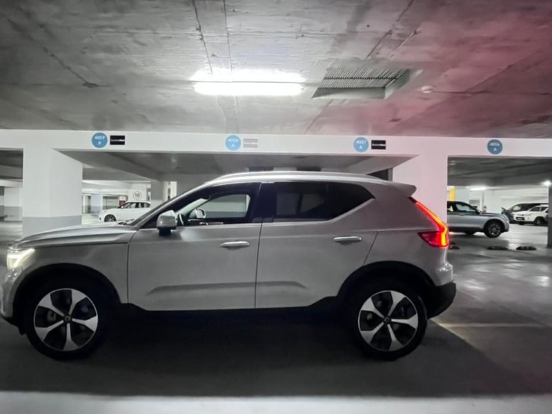 Volvo XC40 B4 Plus 2.0 AUT 2023 - Imagen 6 de 10