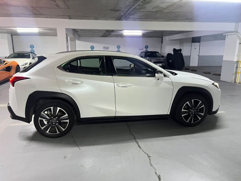 Lexus UX200 2.0 CVT 2022 - Imagen 4 de 10
