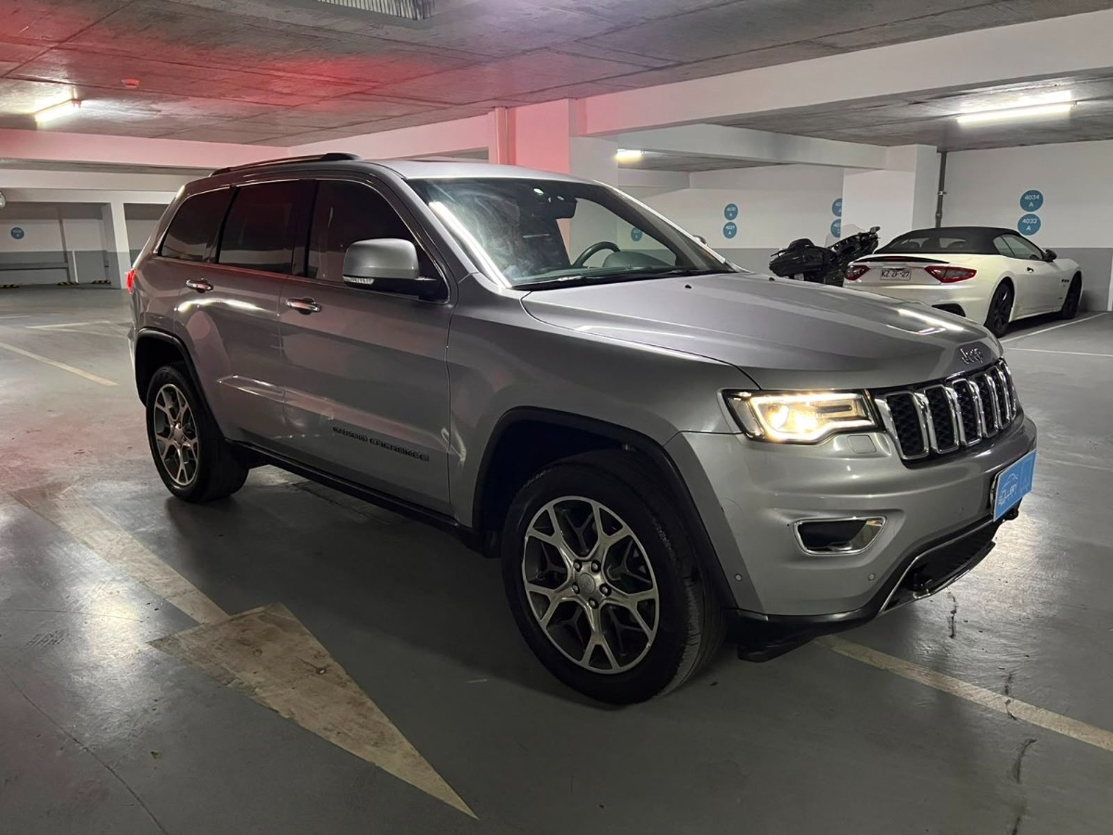 Jeep GRAND CHEROKEE LIMITED 2020 - Foto 2 de 10
