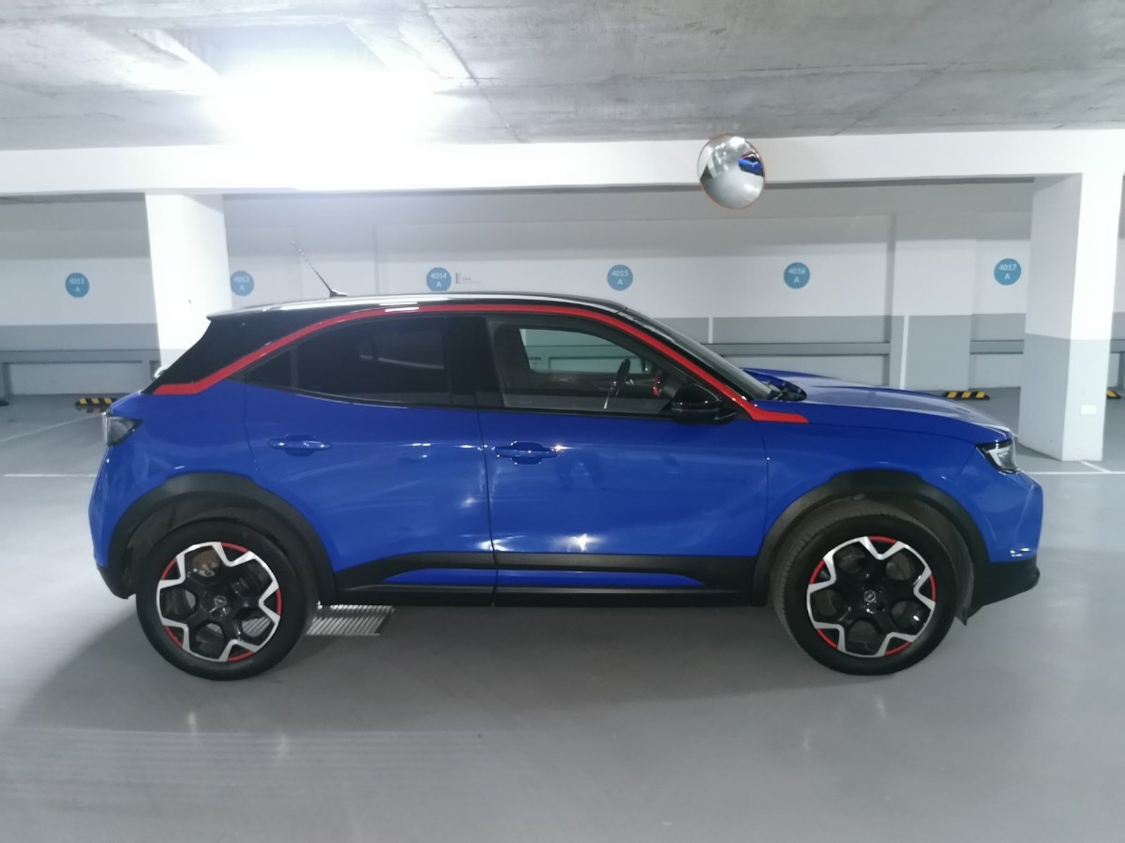 Opel MOKKA 1.2 T 2022 - Foto 4 de 10