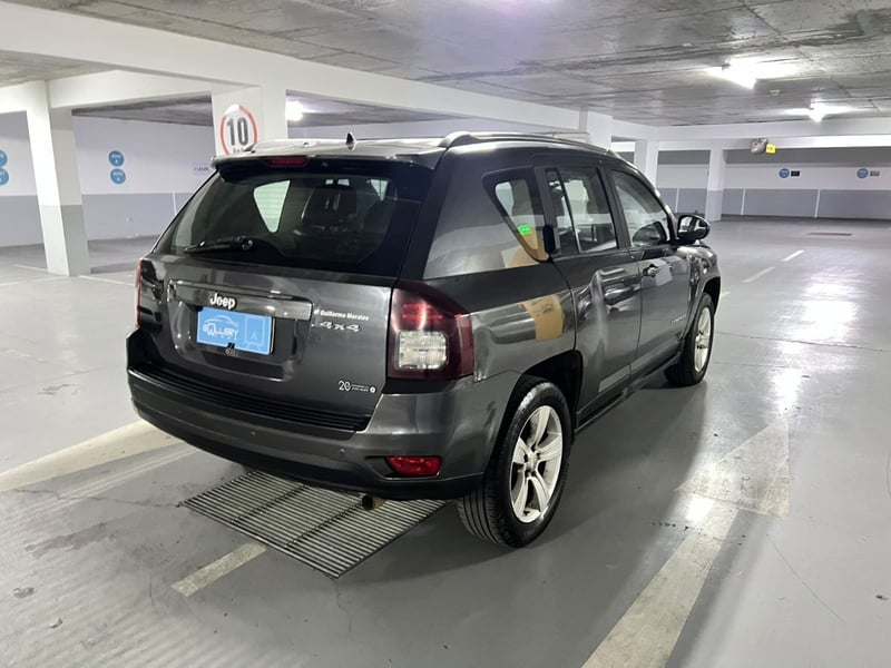 Jeep COMPASS LIMITED 2014 - Imagen 7 de 10