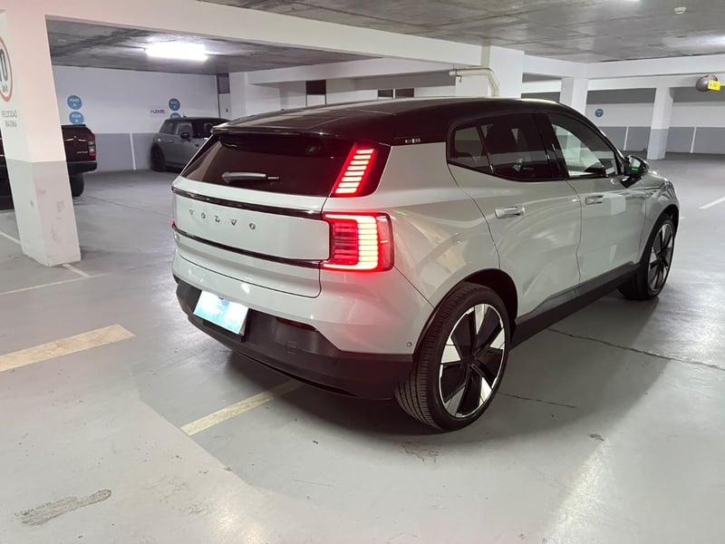 Volvo EX30 ULTRA 2025 - Imagen 6 de 10
