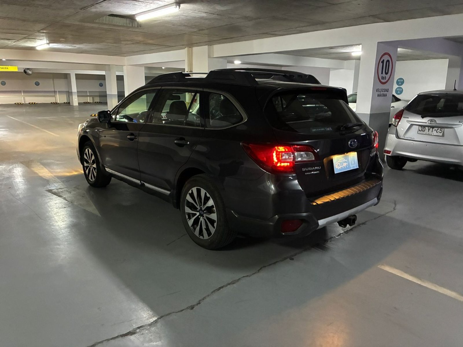 Subaru OUTBACK LIMITED 2017 - Foto 5 de 10