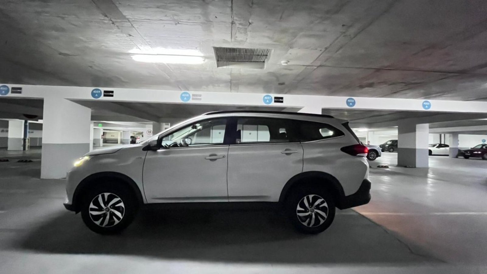 Toyota RUSH RUSH 1.5 XLI 4X2 AT 2022 - Imagen 7 de 10