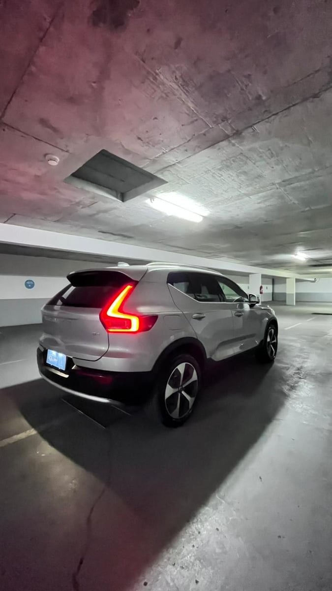 Volvo XC40 B4 Plus 2.0 AUT 2023 - Imagen 4 de 10