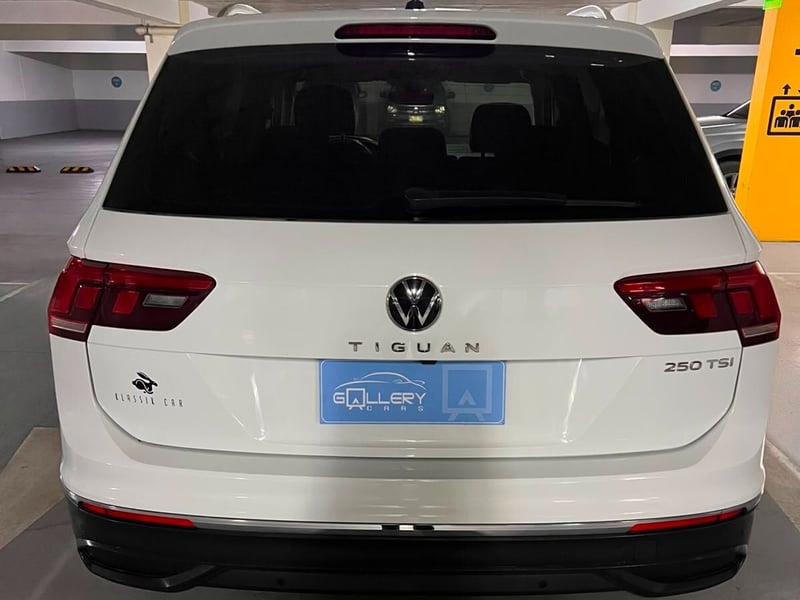 Volkswagen TIGUAN 1.4 COMFORTLINE TSI 2023 - Imagen 4 de 10