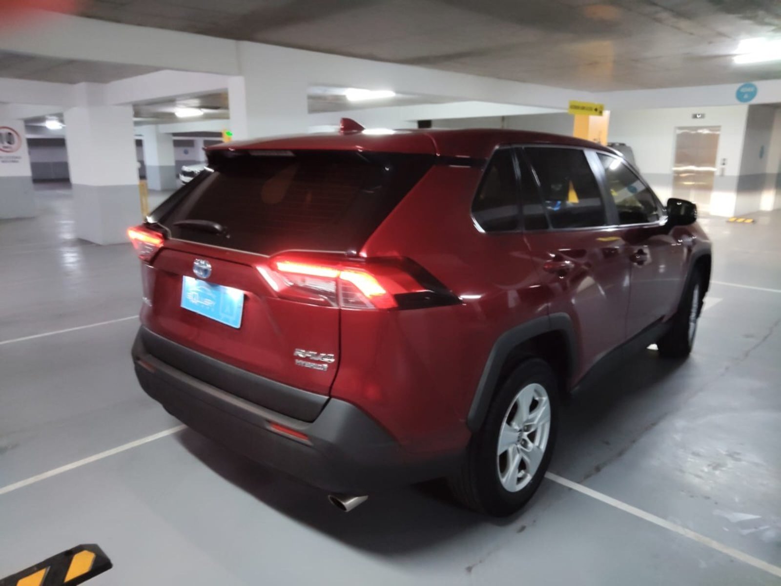 Toyota RAV 4 HIBRIDA 2020 - Foto 4 de 9
