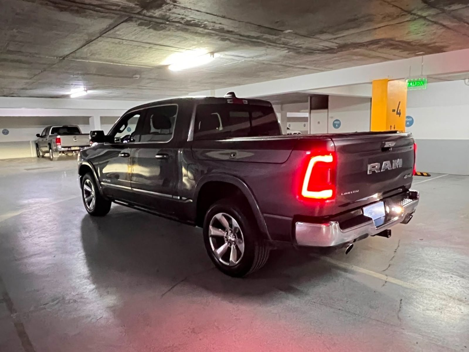RAM 1500 Limited 2020 - Imagen 6 de 9