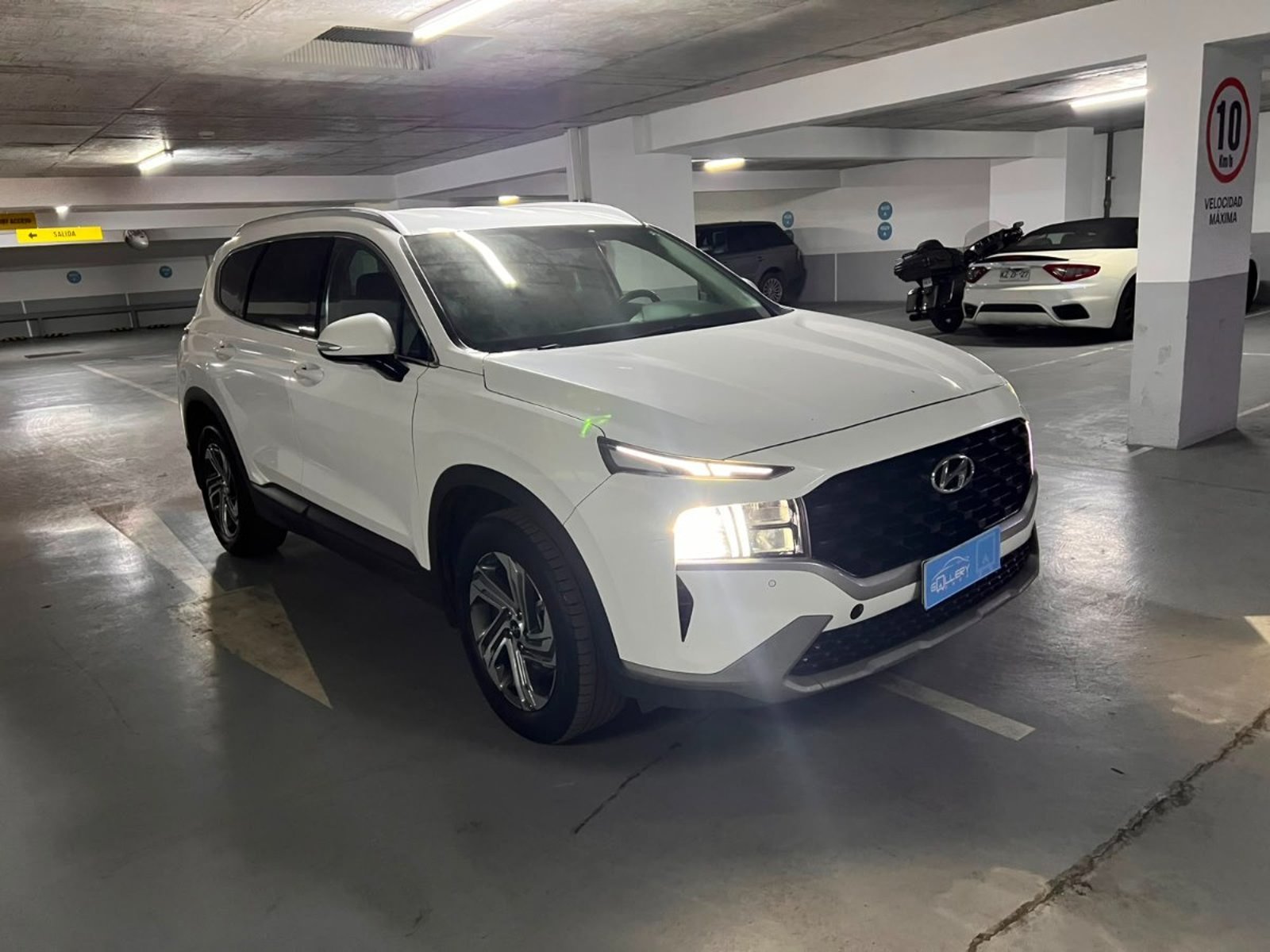 Hyundai SANTA FE 2.2 DIESEL AUTOMATICA 4x4 2024 - Foto 2 de 10