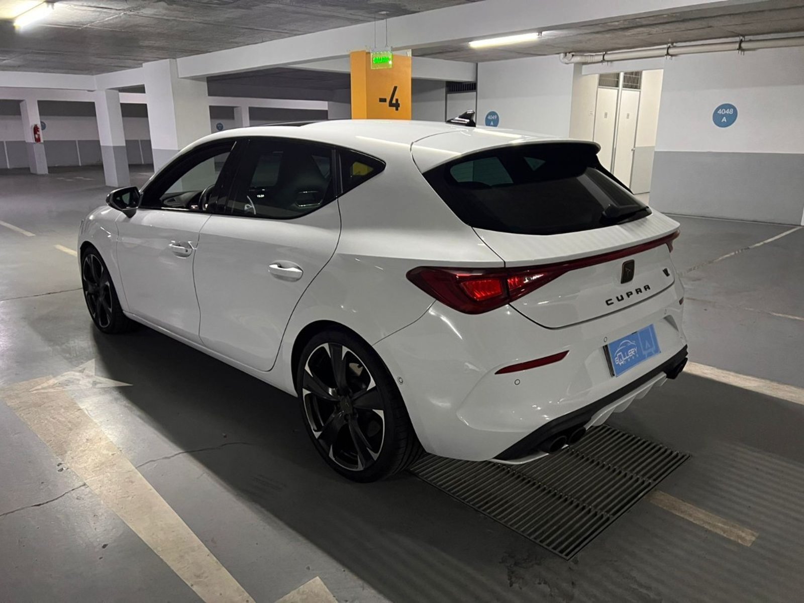 Cupra LEON 2.0T VZ 2024 - Foto 5 de 10