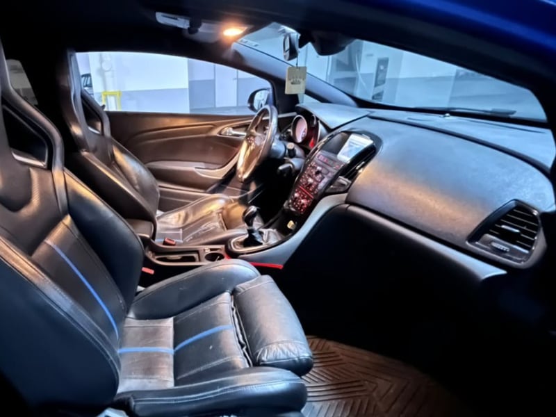 Opel ASTRA OPC 2.0 TURBO 2013 - Imagen 10 de 10