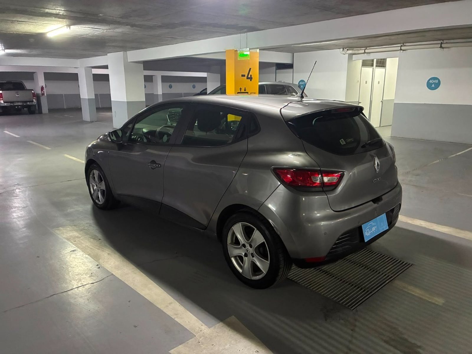 Renault CLIO 1.2 2016 - Foto 5 de 10