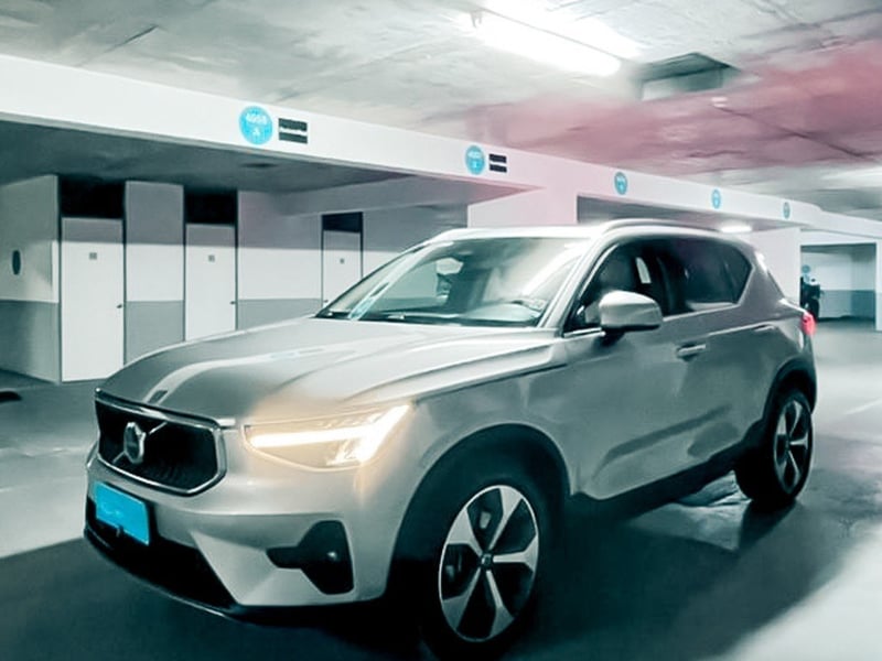 Volvo XC40 B4 Plus 2.0 AUT 2023