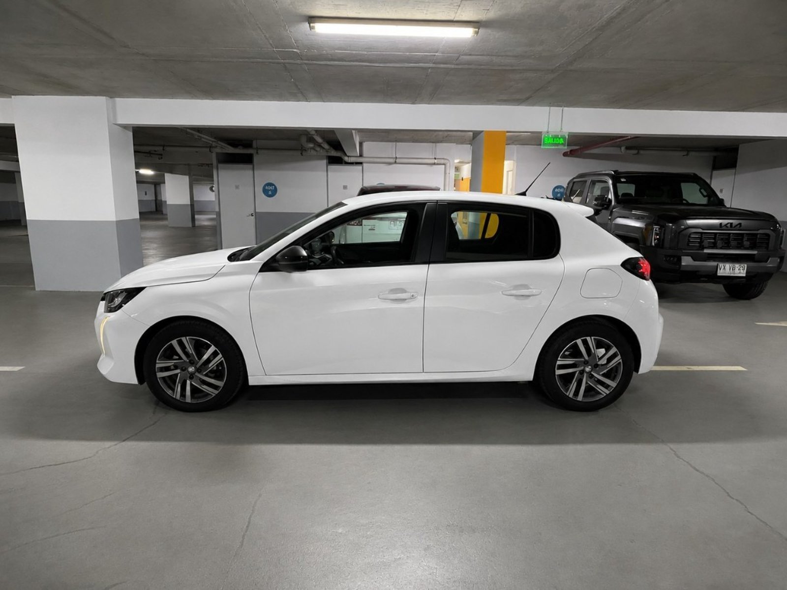Peugeot 208 1.2 ACTIVE 2024 - Imagen 4 de 10