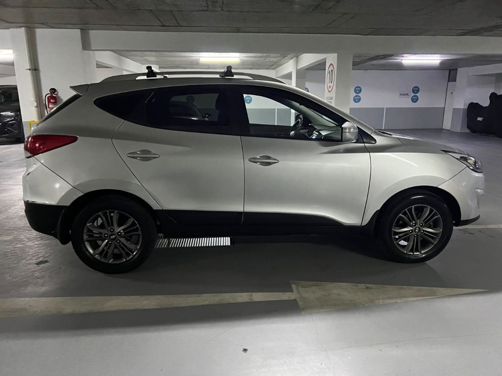 Hyundai TUCSON GL 2.0 CRDI 2015 - Foto 3 de 10