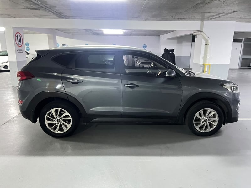 Hyundai TUCSON 2.0 ADVANCE 6MT 2017 - Imagen 3 de 10