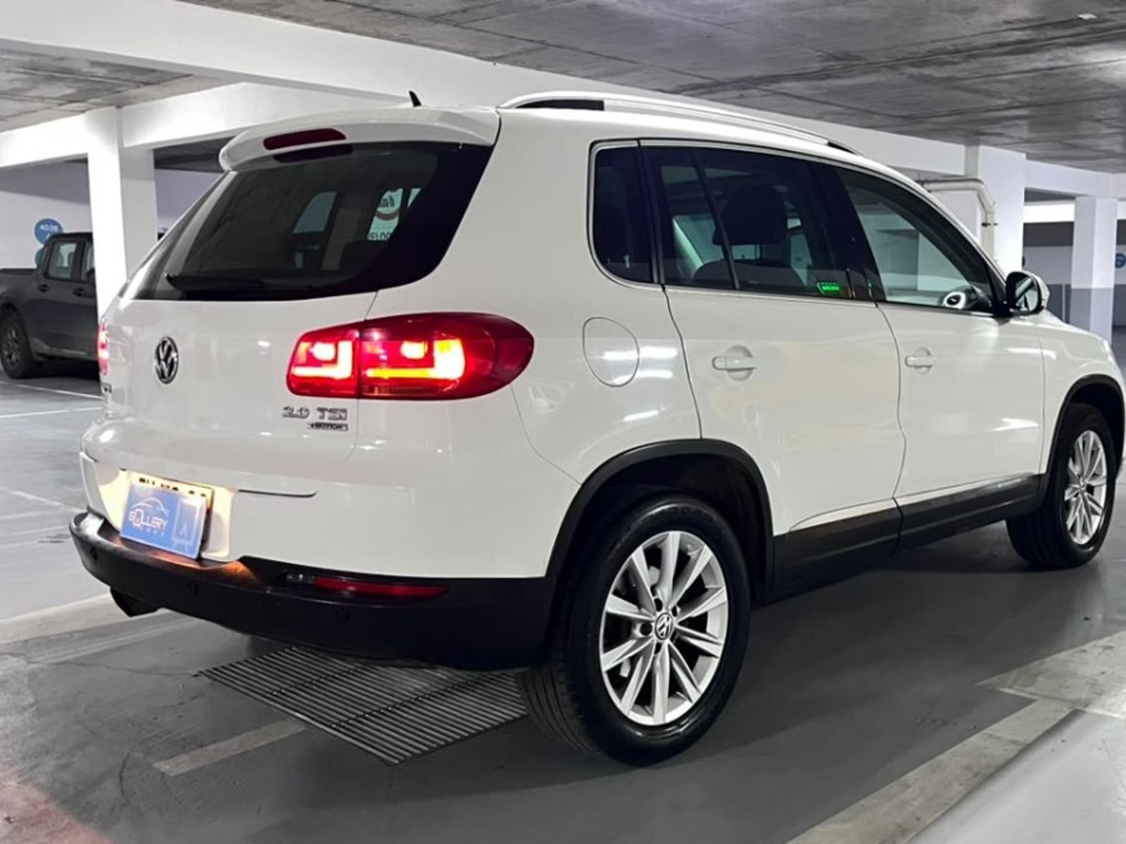 Volkswagen TIGUAN 2.0T HIGHLINE 4MOTION 2013 - Foto 5 de 10