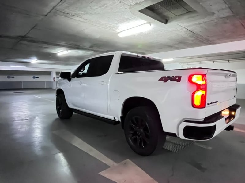 Chevrolet SILVERADO LTZ 5.3 2022 - Imagen 6 de 9