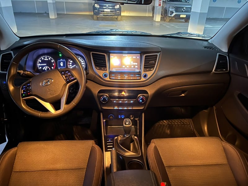 Hyundai TUCSON 2.0 ADVANCE 6MT 2017 - Imagen 8 de 10