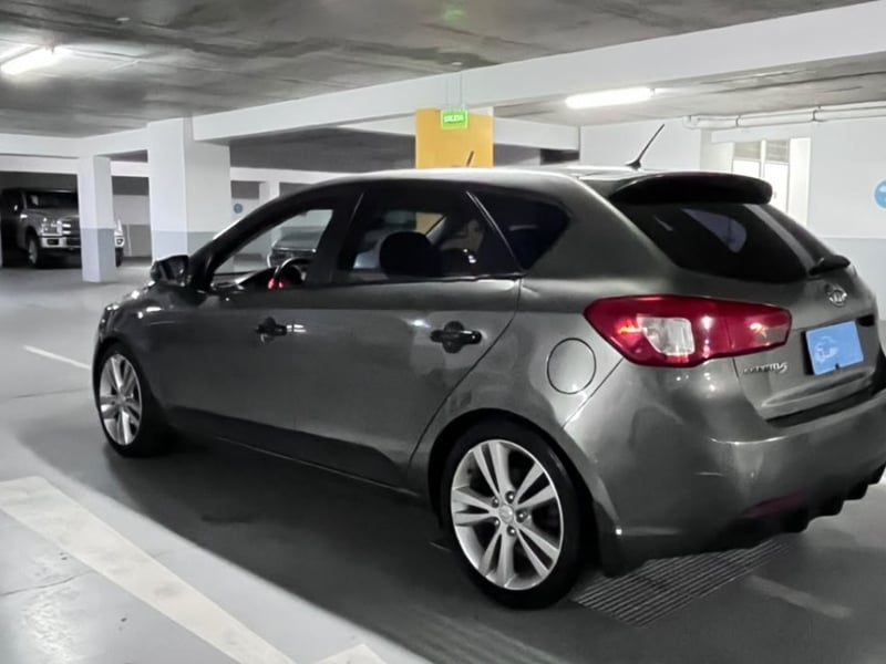 Kia CERATO 5 SX 1.6 2011 - Imagen 4 de 10