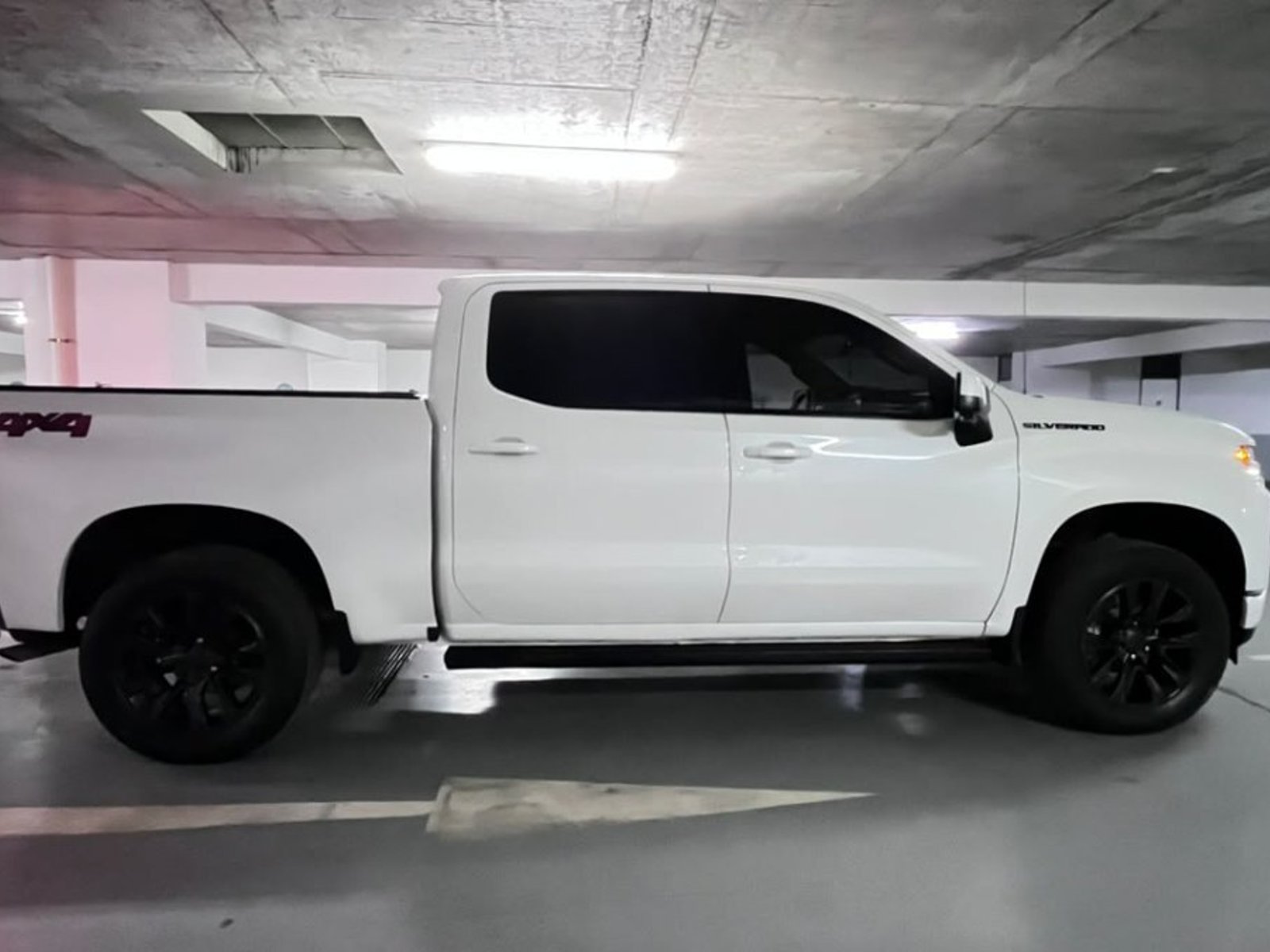 Chevrolet SILVERADO LTZ 5.3 2022 - Foto 2 de 9