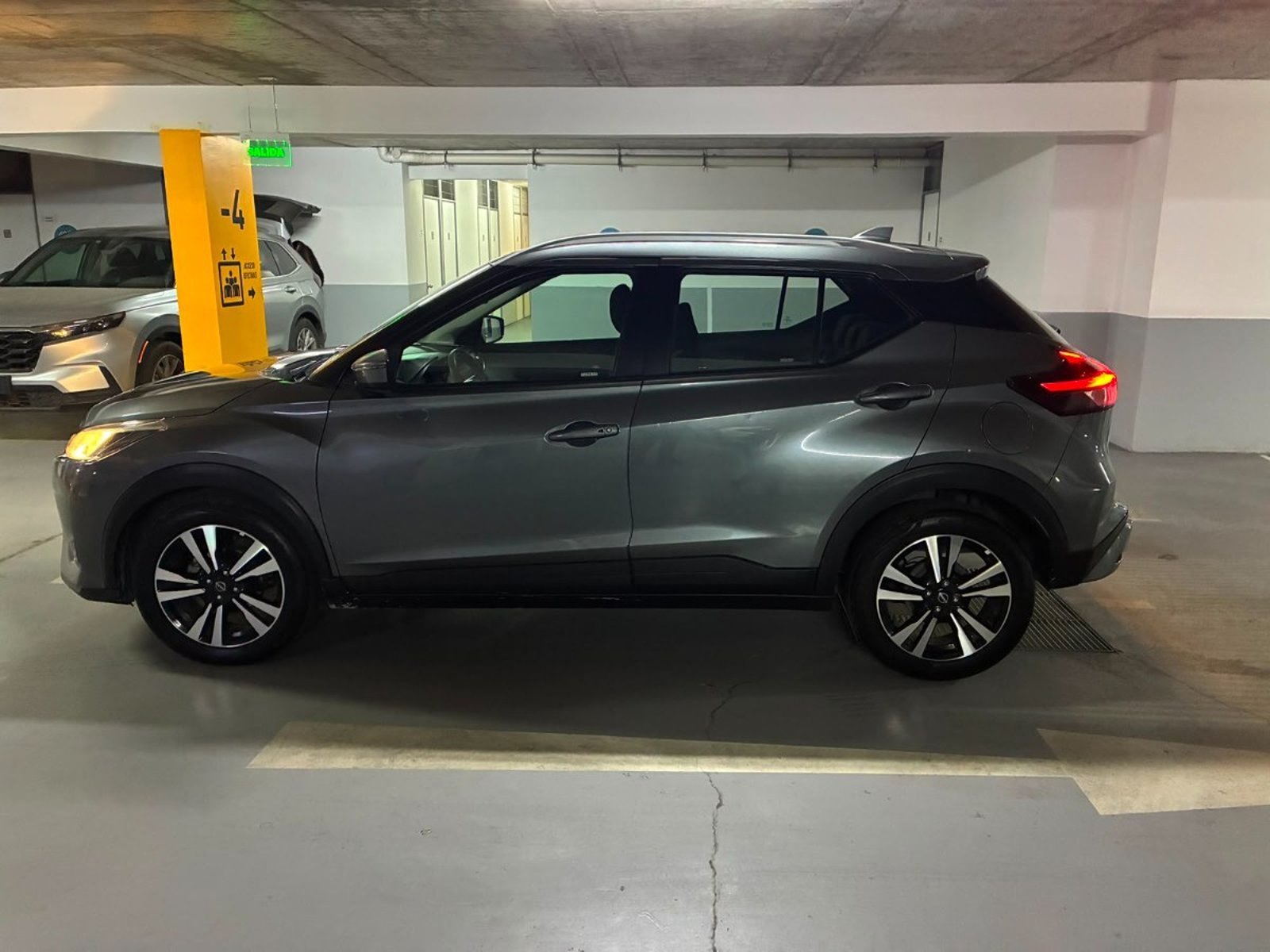NISSAN KICKS Advance CVT 2024 - Imagen 9 de 10