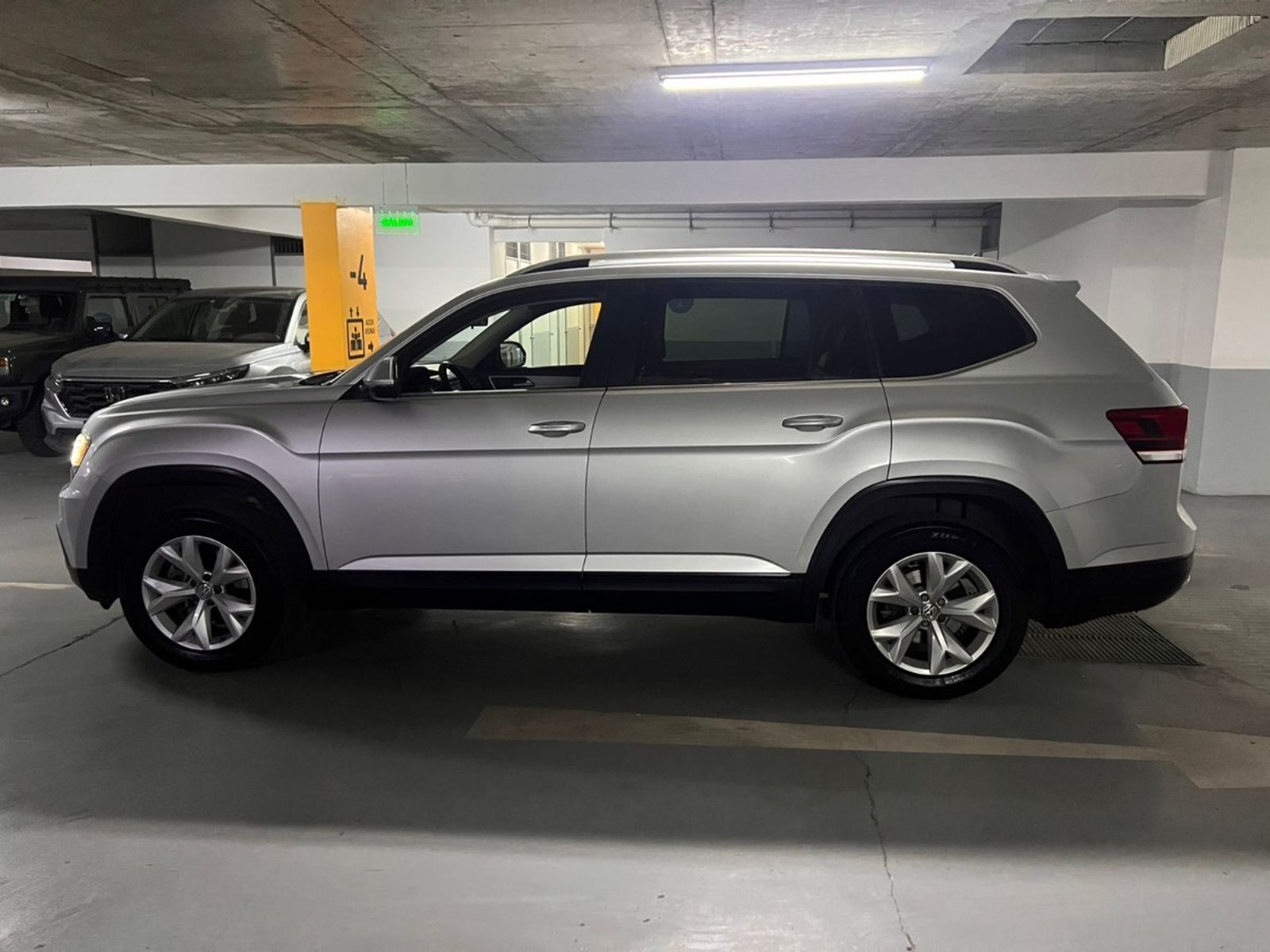 Volkswagen ATLAS SE 4X4 2020 - Foto 3 de 10