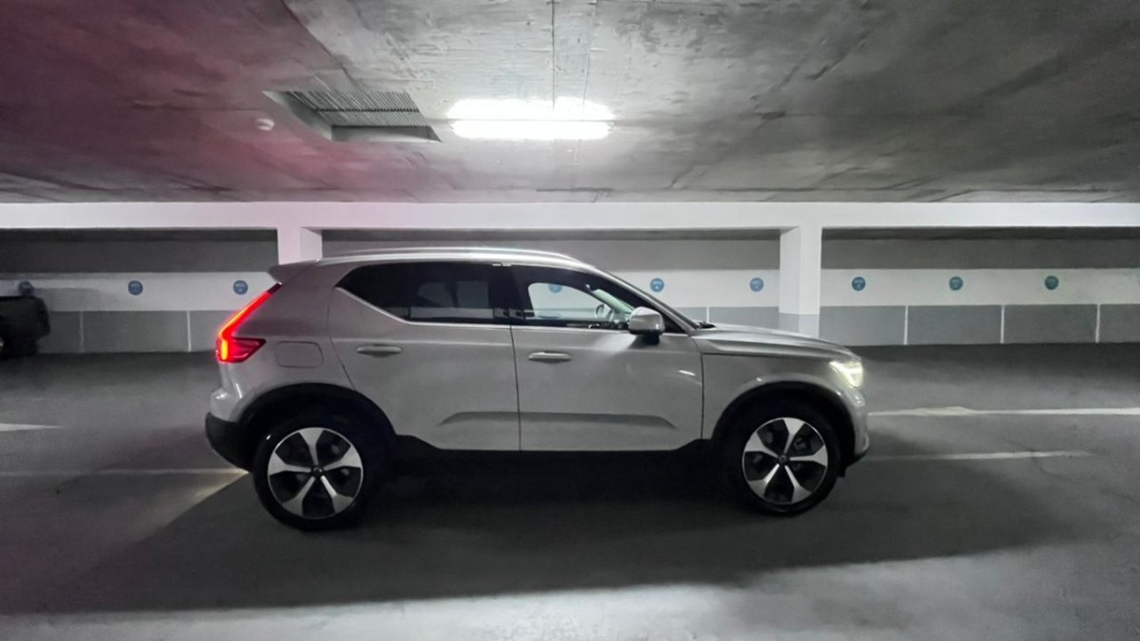 Volvo XC40 B4 Plus 2.0 AUT 2023 - Imagen 7 de 10