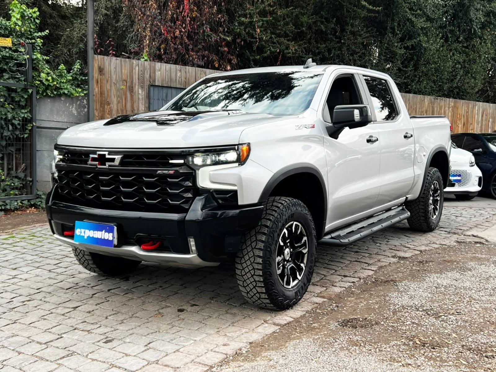 Chevrolet SILVERADO ZR2 6.2 2023 - Imagen 3 de 10