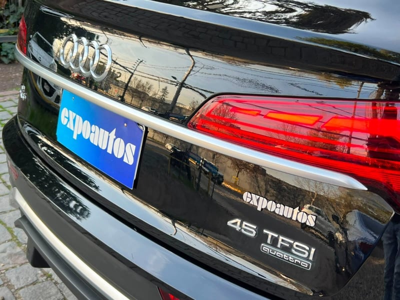 Audi Q5 SPORTBACK 45 TFSI QUATTRO S LINE 2024 - Imagen 8 de 10
