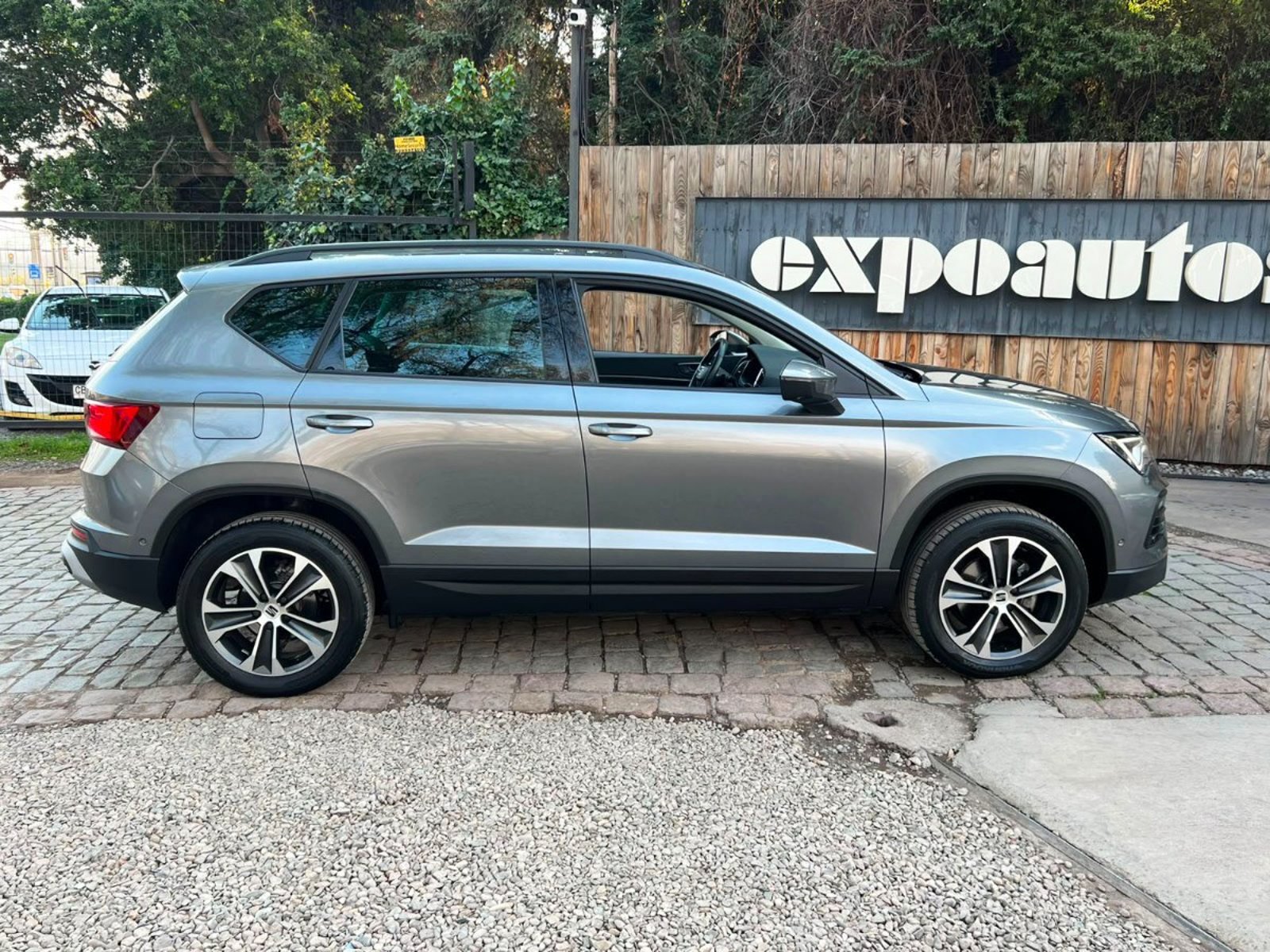 SEAT ATECA STYLE TSI 1.4 AT 2024 - Imagen 7 de 10