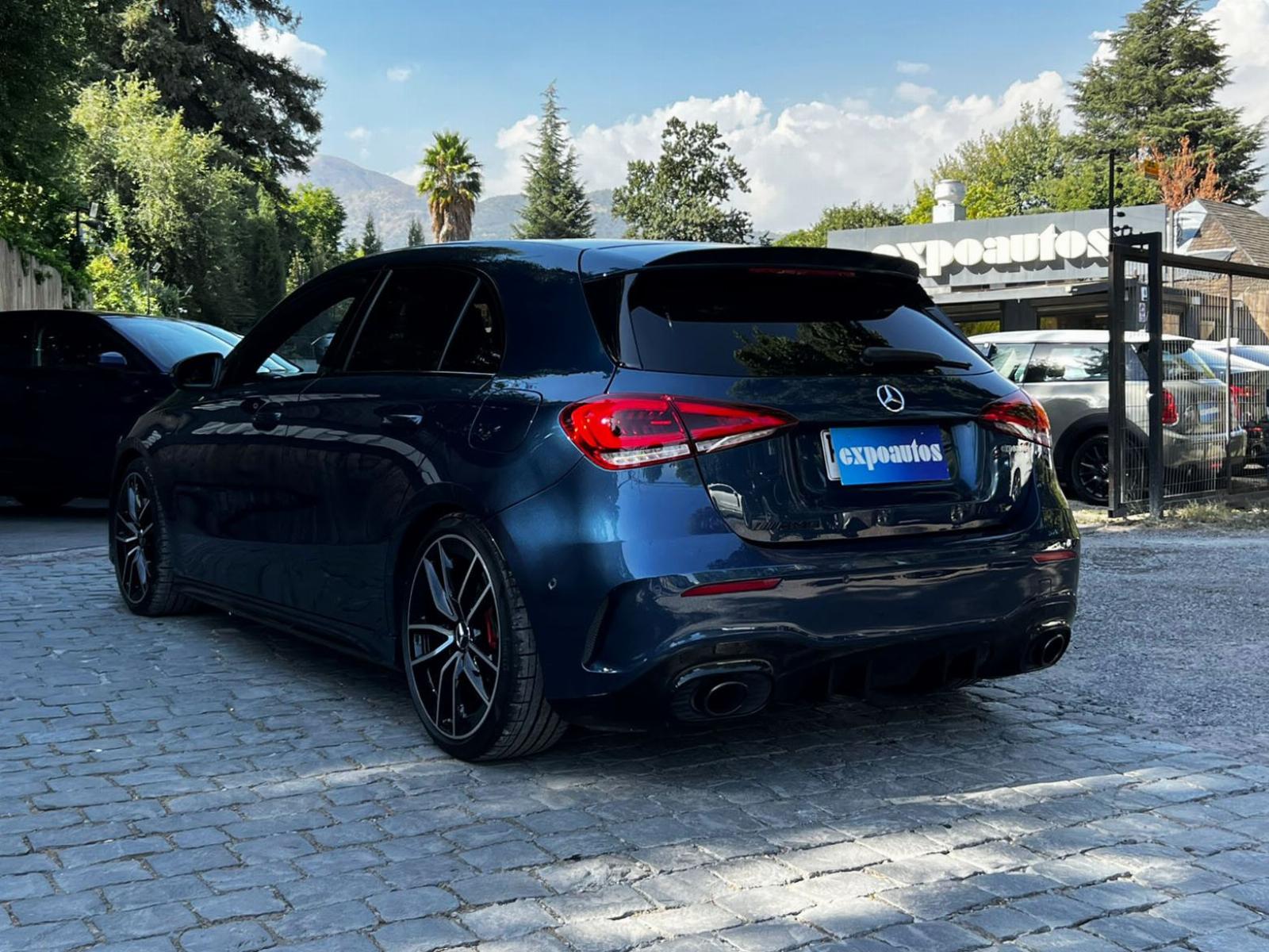 Mercedes-Benz A35 AMG 4MATIC 2.0 2020 - Foto 4 de 10