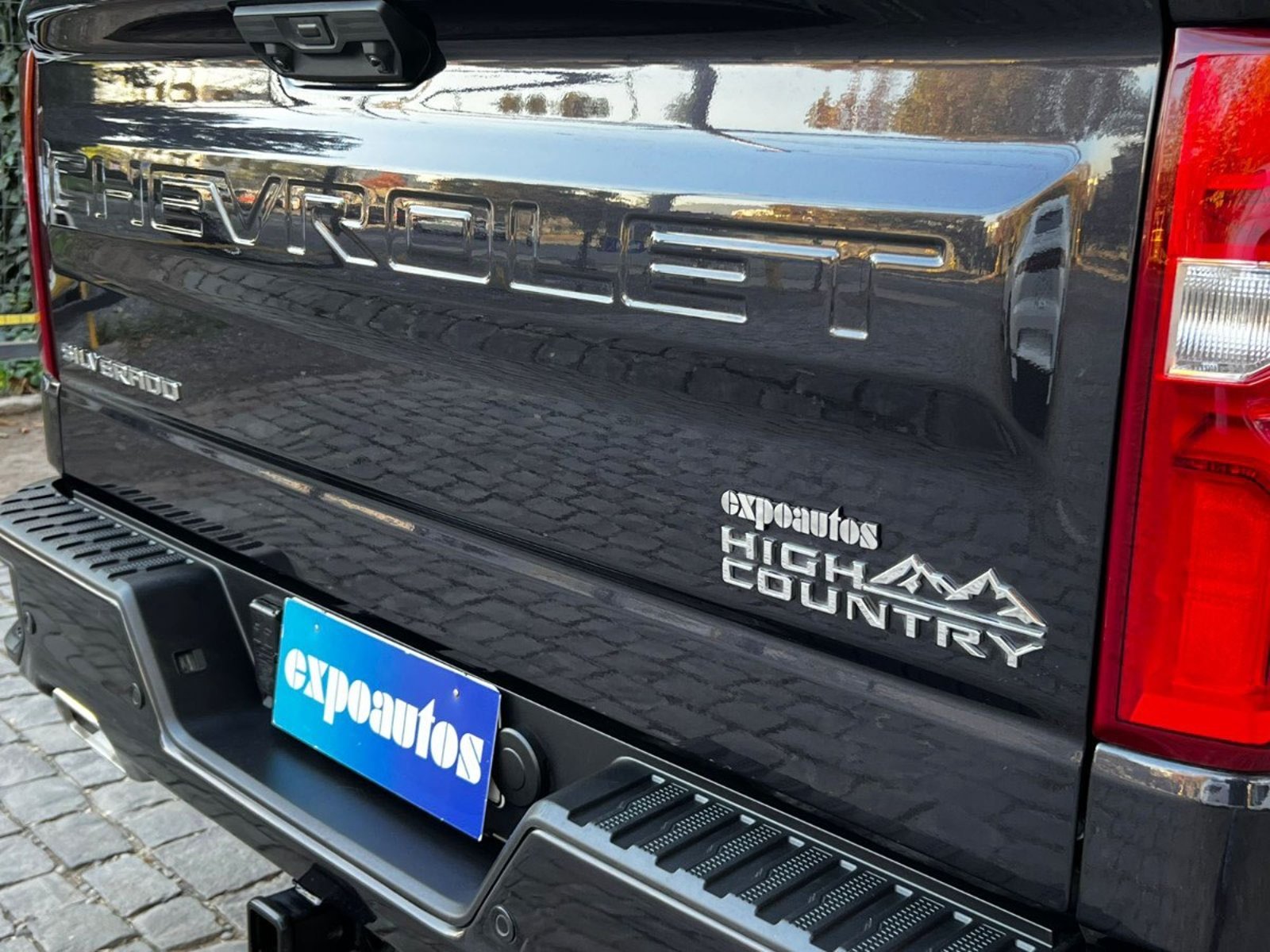 Chevrolet SILVERADO HIGH COUNTRY 3.0 DIESEL 2024 - Imagen 8 de 10