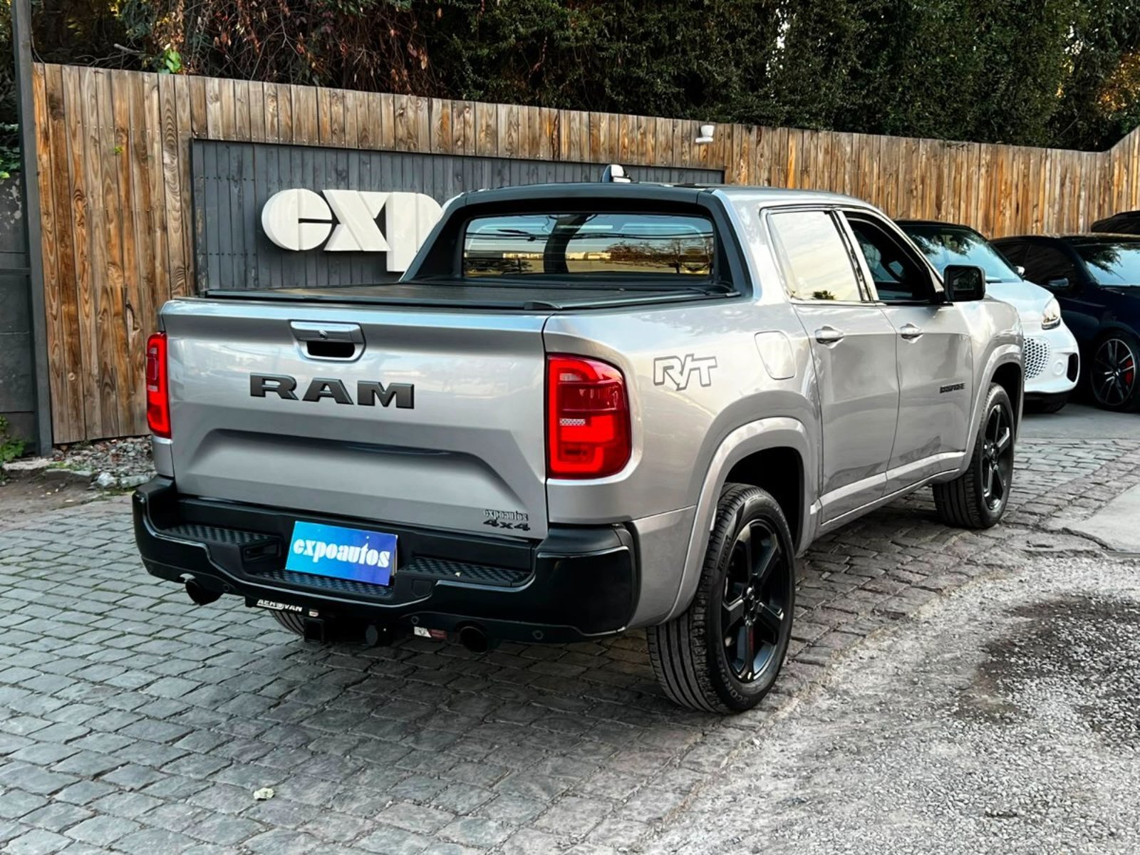 RAM RAMPAGE R/T 2.0 4x4 2025 - Imagen 6 de 10