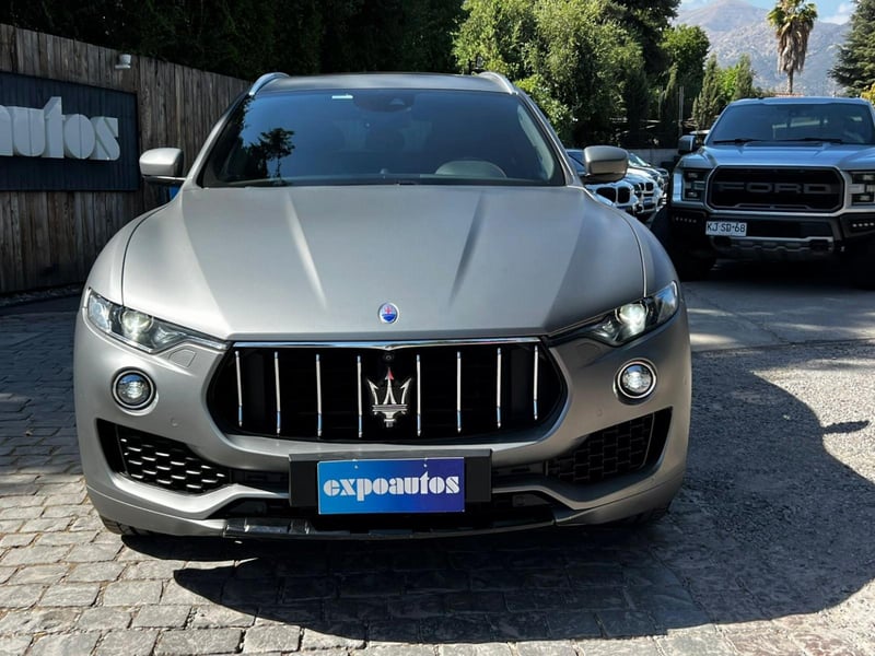 Maserati LEVANTE GRAN LUSSO S 3.0 2018 - Imagen 3 de 8