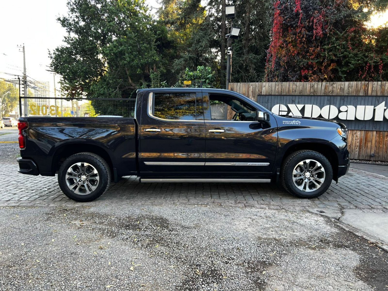 Chevrolet SILVERADO HIGH COUNTRY 3.0 DIESEL 2024 - Imagen 7 de 10