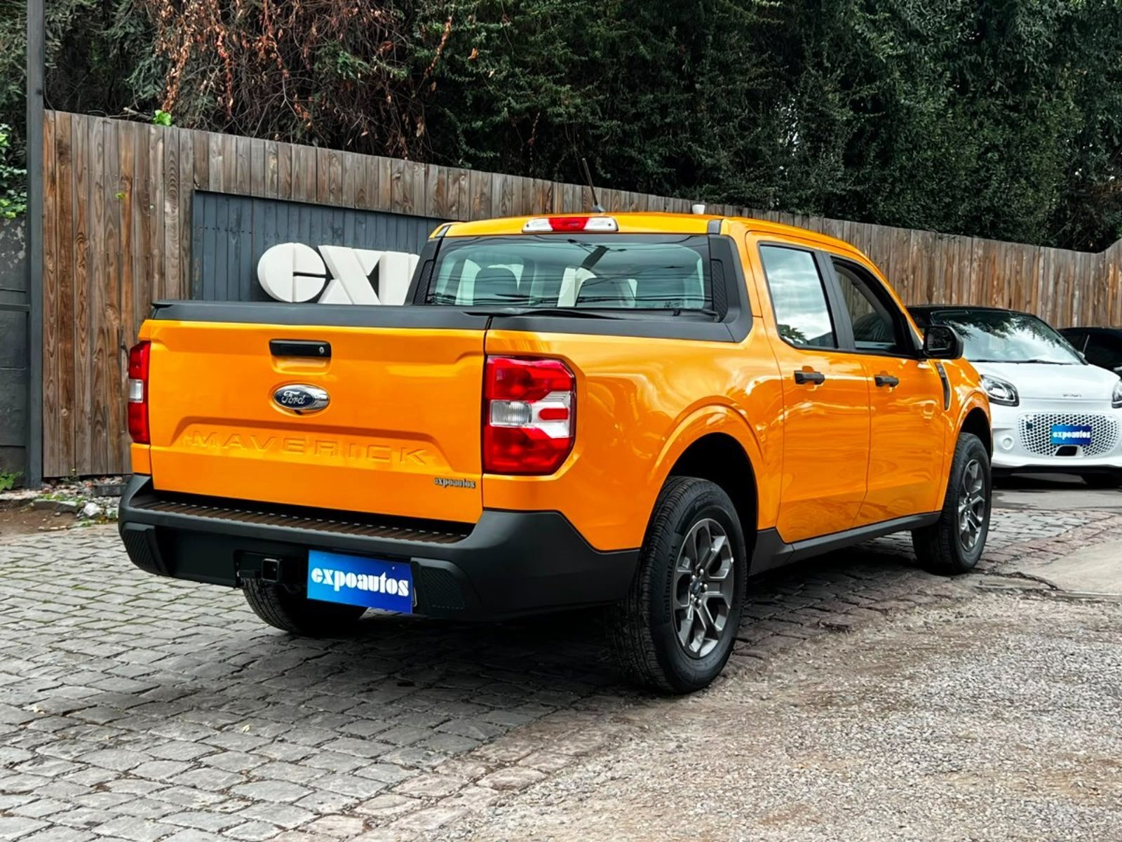 FORD MAVERICK XLT 2.0T 4x2 2023 - Imagen 6 de 10