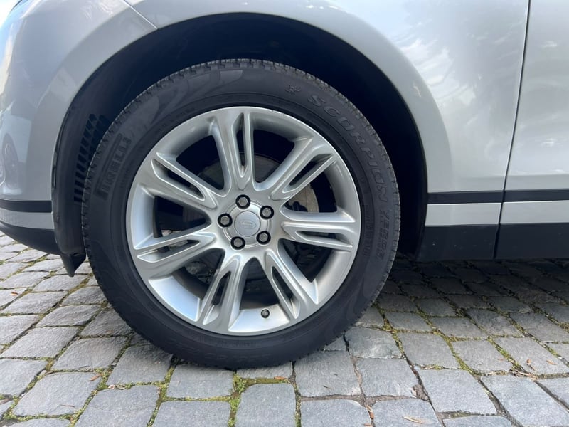 Land Rover RANGE ROVER VELAR SE 2.0 DIESEL 2018 - Imagen 9 de 10