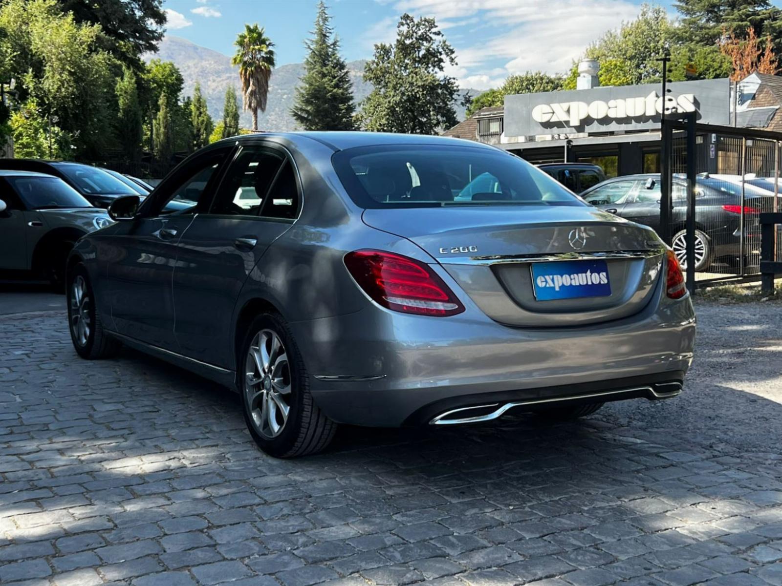 Mercedes-Benz C200 2.0 AT 2015 - Foto 4 de 10