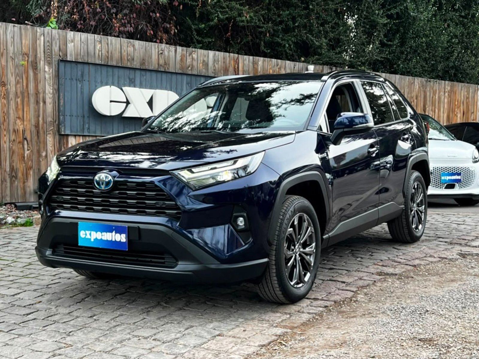 Toyota RAV 4 XLE HYBRID CVT 2.5 2024 - Foto 3 de 10