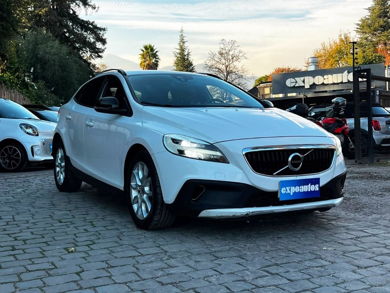 Volvo V40 CROSS COUNTRY D2 2019