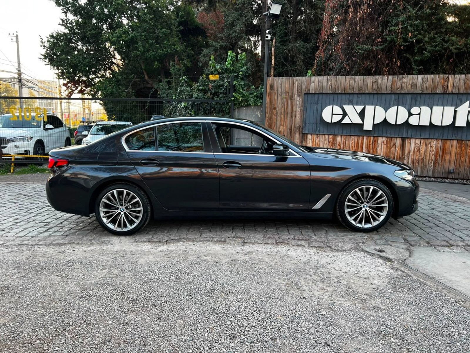 BMW 520 D HERITAGE 2.0 2022 - Imagen 7 de 10
