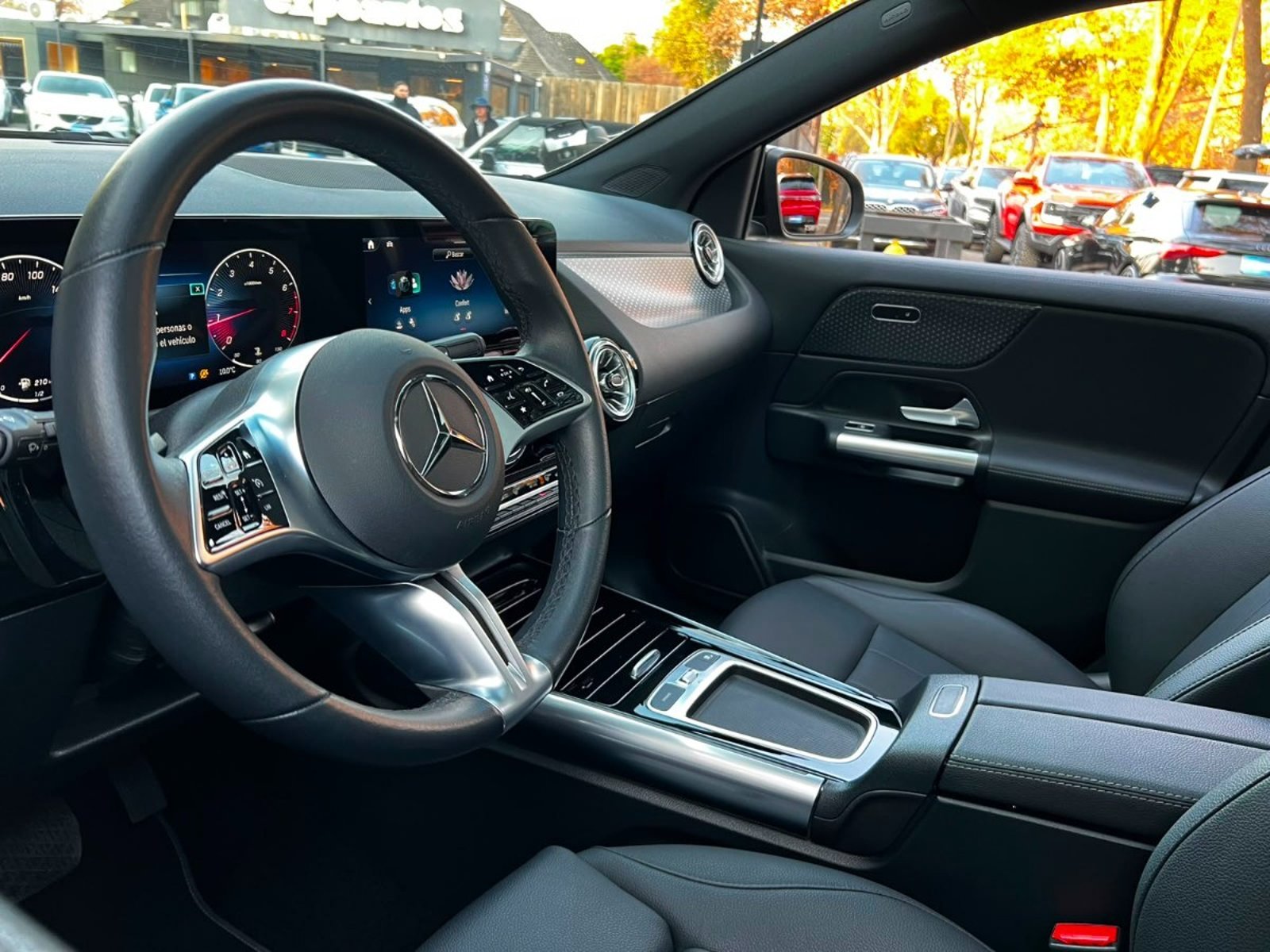 MERCEDES-BENZ GLA 200 PROGRESSIVE ADVANCED 2025 - Imagen 10 de 10