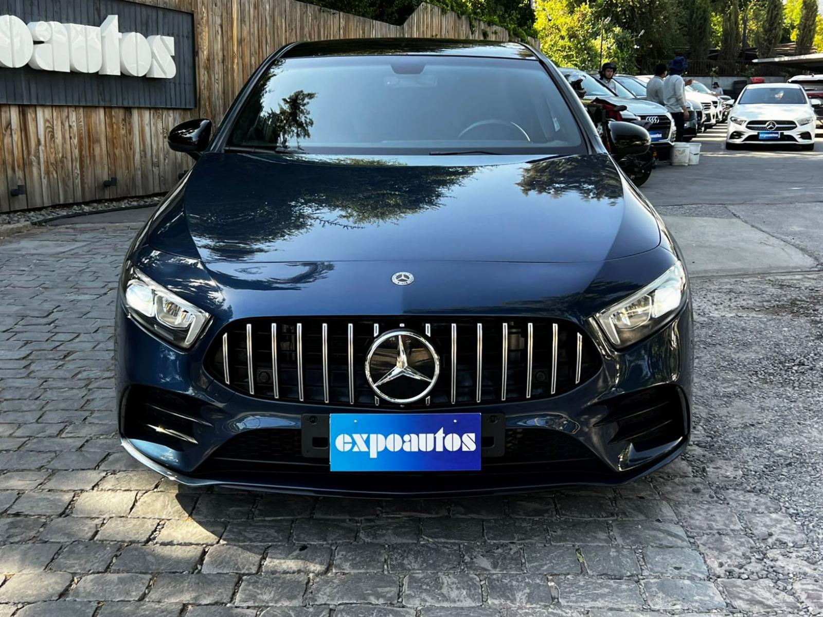 Mercedes-Benz A35 AMG 4MATIC 2.0 2020 - Foto 3 de 10