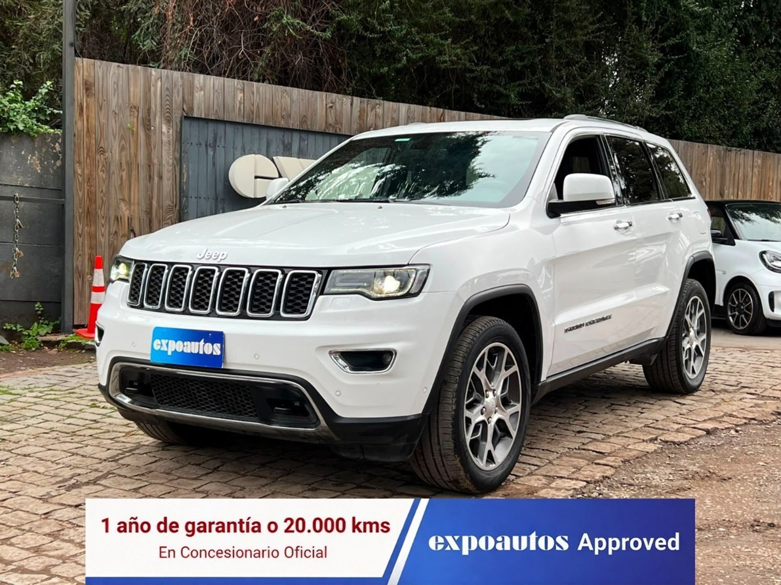 Jeep GRAND CHEROKEE LIMITED 3.6 AT 4WD 2021 - Foto 3 de 10