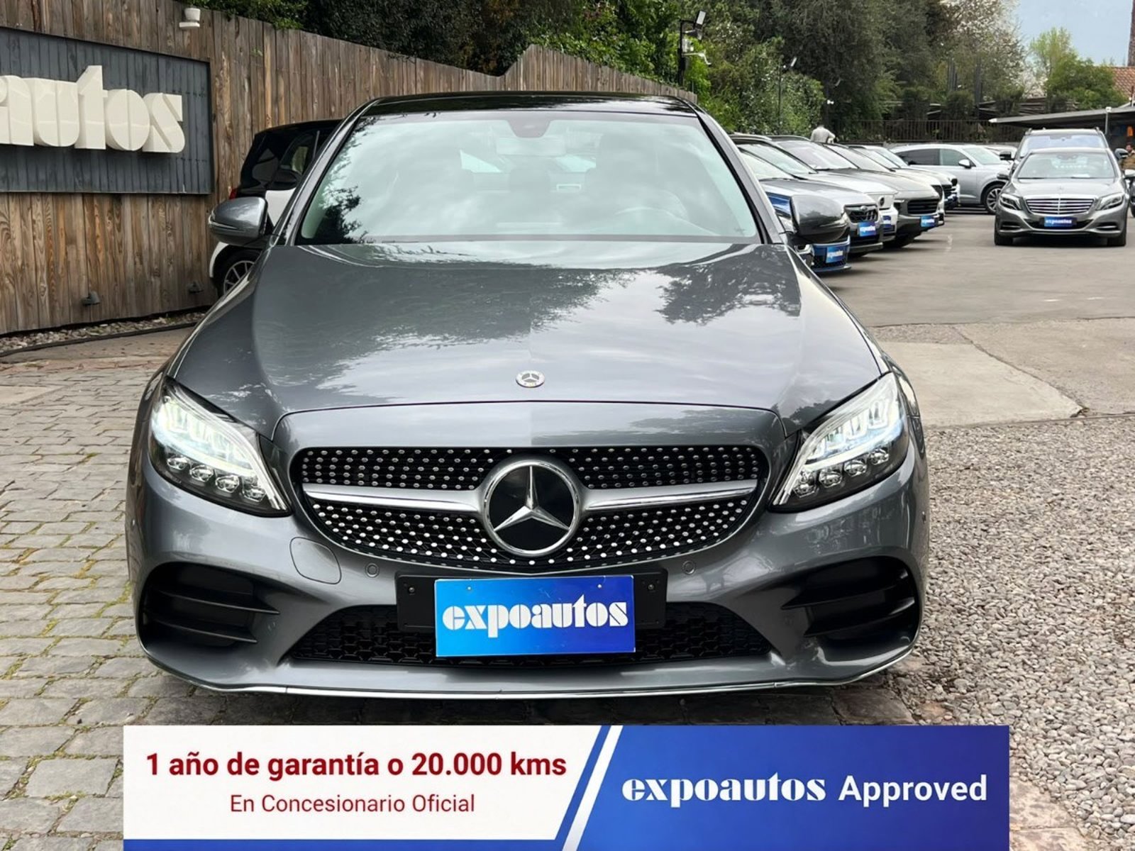 Mercedes-Benz C200 LOOK AMG 2.0 2021 - Foto 2 de 10