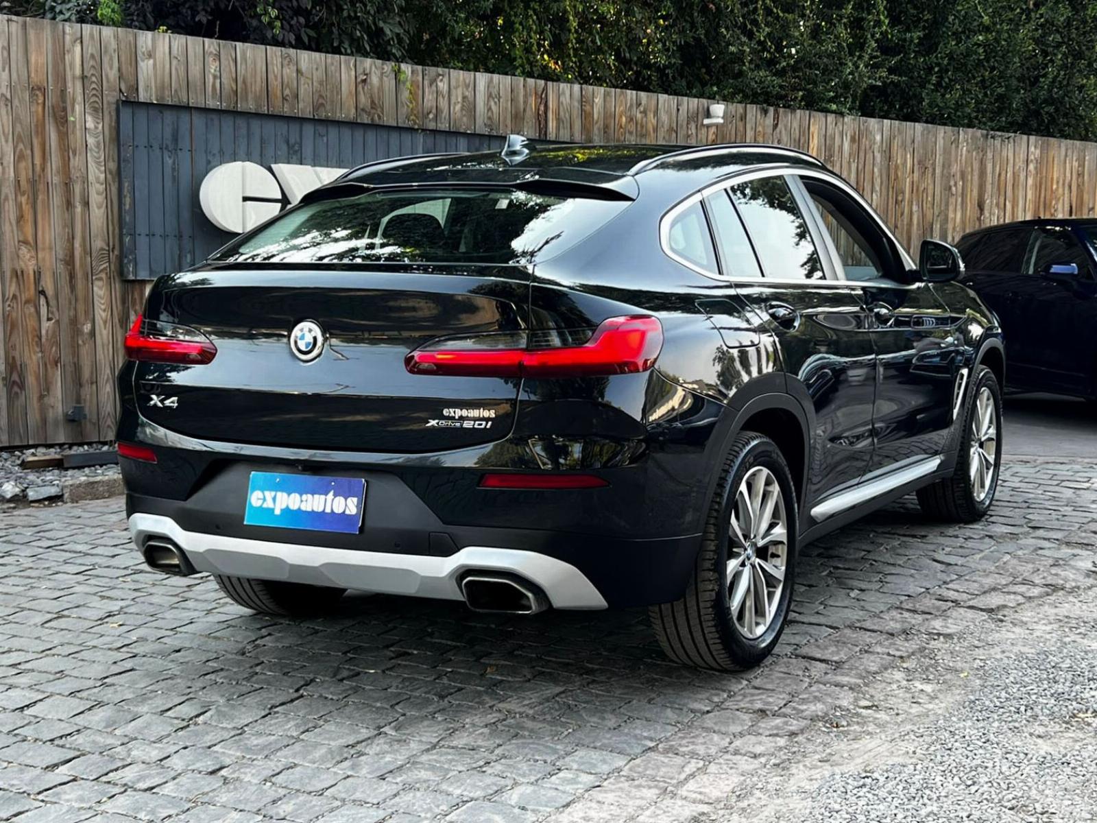 BMW X4 HERITAGE XDRIVE 2.0i LCI 2024 - Imagen 4 de 10