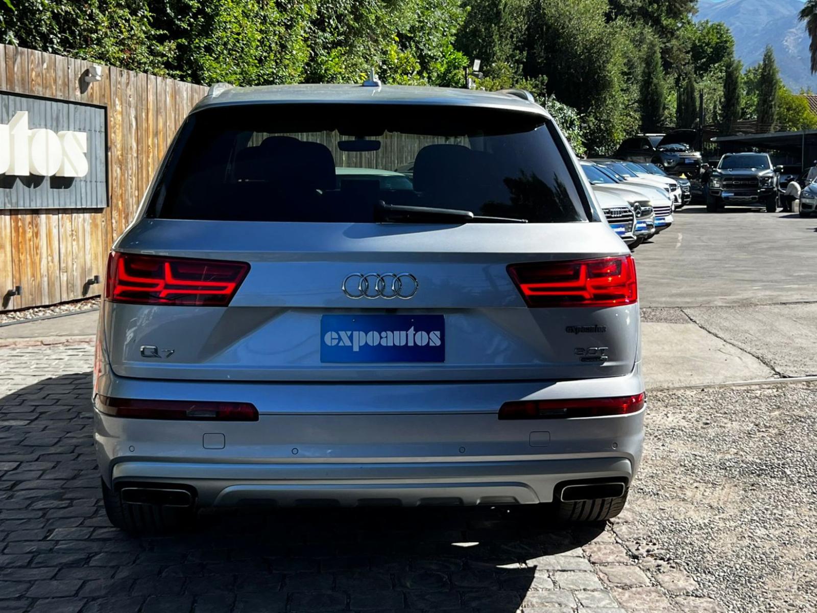 Audi Q7 3.0 TFSI QUATTRO 2017 - Foto 5 de 10